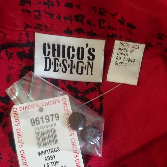 NWT Chico's Design Long Sleeve Shirt Size 2 100%Silk Collared Red Button-Up - Picture 10 of 13